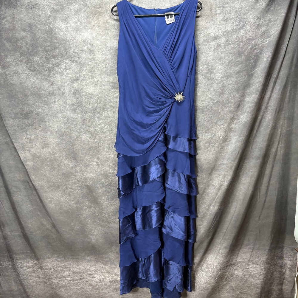 VTG Tadashi 100% Silk Tiered Ruffle Maxi Gown Dress Brooch Size 14 Blue Regency‎